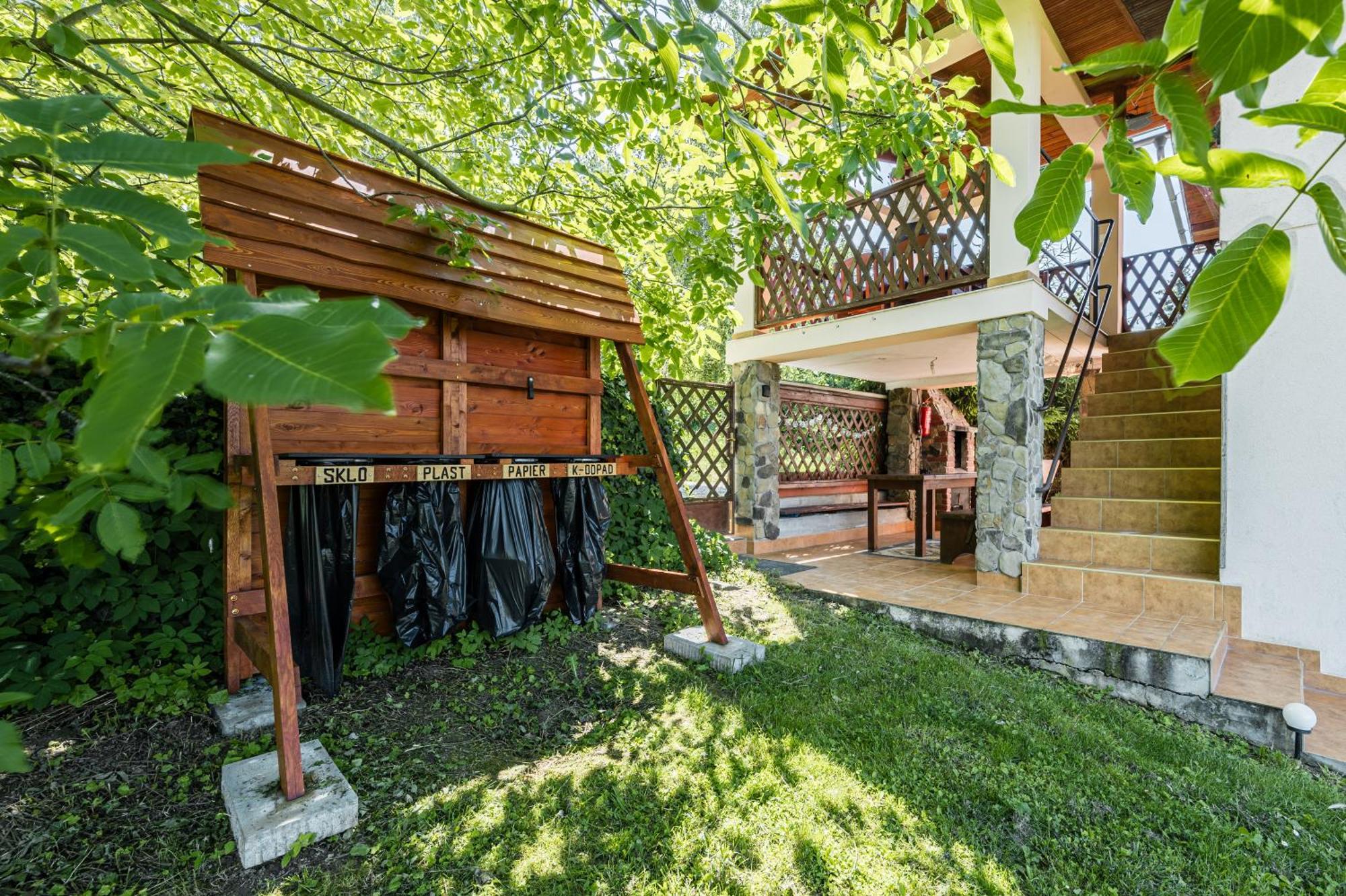 Chata Zuzana apartmány Podhájska Esterno foto